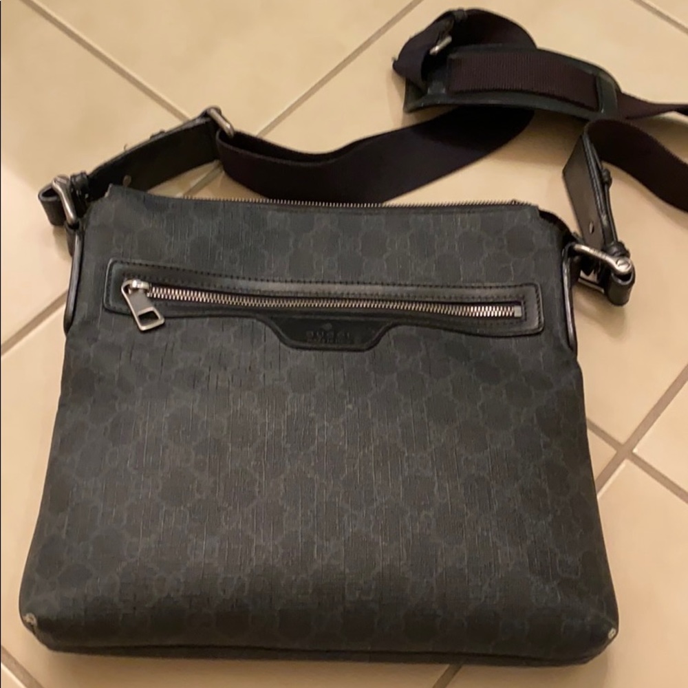 Gucci Messenger Bag